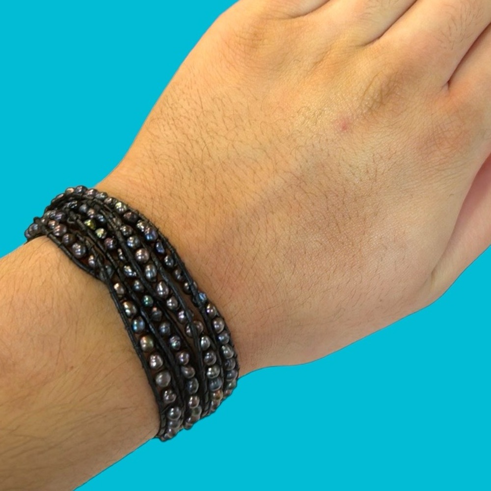 NWT LEATHER WRAP BRACELET GRAY BLACK ONE SIZE‎